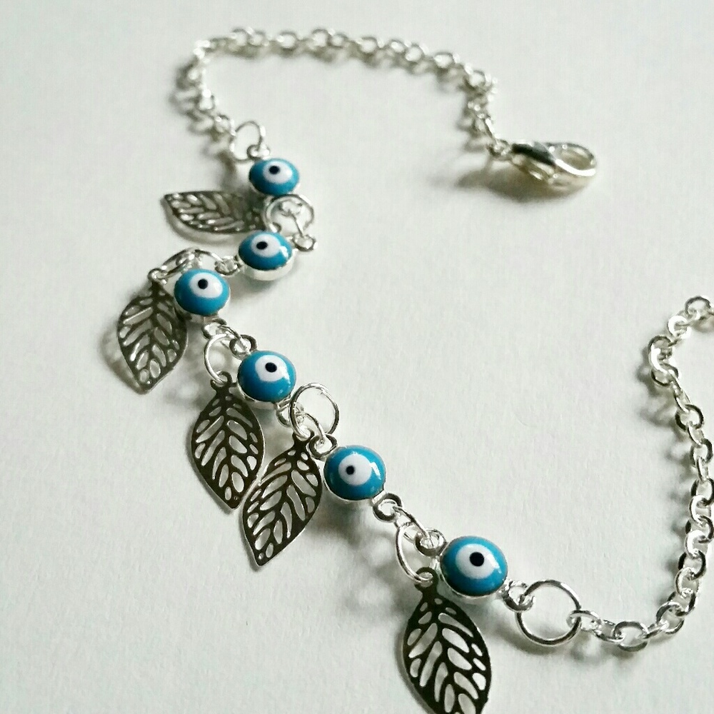 2/$22☆Evil eye leaf bracelet